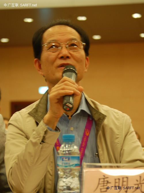 中国广播电视协会技术工作委员会专家理事唐明光先生在评委席
